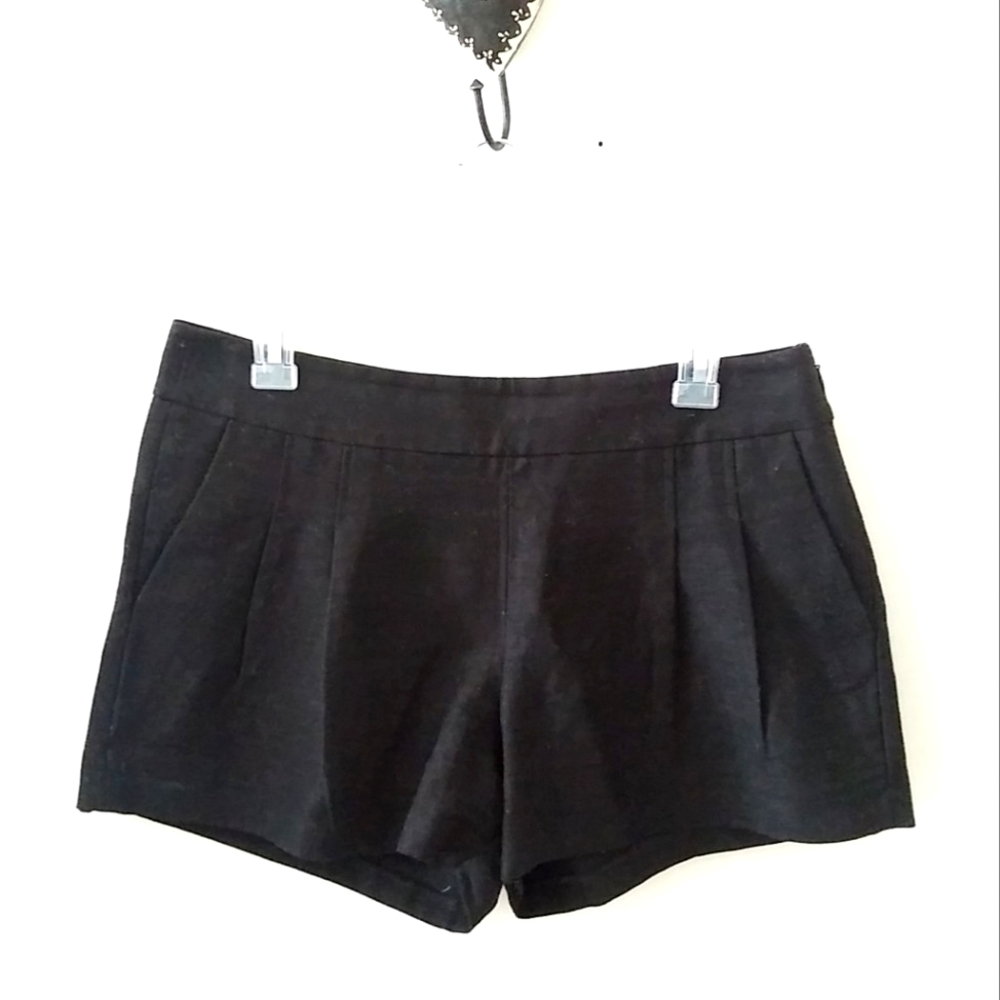 🦋J.crew black pleated shorts